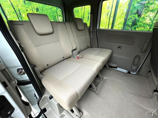 ���i���ȃI���W�i���t���A�}�b�g���I�v�V�����ɂĂ��p�ӂ��Ă���܂��B���D���ȃf�U�C����J���[�����Ԃɍ��킹�đI��ł����������Ƃ��ł��܂���