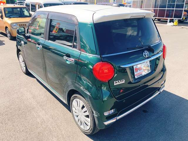 ���X�ł͌y�����Ԃ��畁�ʎԂ܂ŕ��L���I�[�����[�J�[�̎Ԏ�E�F�E�O���[�h��L�x�ɑ����Ă���܂��B