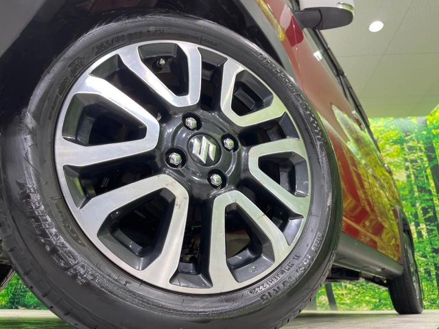 �y����15�C���`�A���~�z�C�[���z�O�ςɃ}�b�`���������A���~�z�C�[���𑕒����Ă���܂��B�e��ЊO�A���~�z�C�[����A�X�^�b�h���X�^�C�����戵�����Ă���܂��B���񂲑��k����������