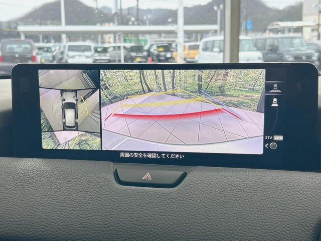 �y360&deg;�r���[���j�^�[�z��p�̃J�����ɂ��A�ォ�猩���낵���悤�Ȏ��_��360�x�N���}�̎��͂��m�F���邱�Ƃ��ł��܂������p�������m�F���₷���A�����ꏊ�ł̐؂�Ԃ��⒓�Ԃ��X���[�Y�ɍs���܂��B