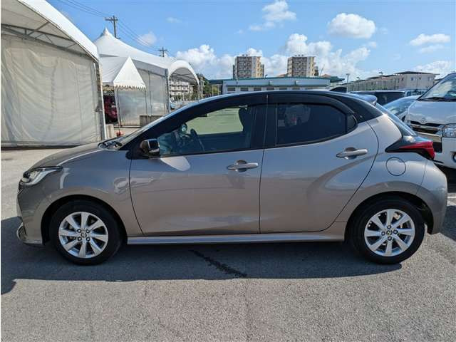 ヤリス1.5 ハイブリッド G