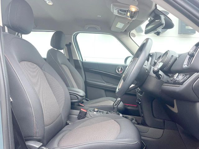 ���V�[�g�̎g�p��:�j��E�ւ�������Ȃ��A�����̒ʂ肫�ꂢ�ȏ�Ԃ��ێ����Ă���܂��B�܂��A�����N���[�j���O�E�R�[�e�B���O�����p�����������܂��B