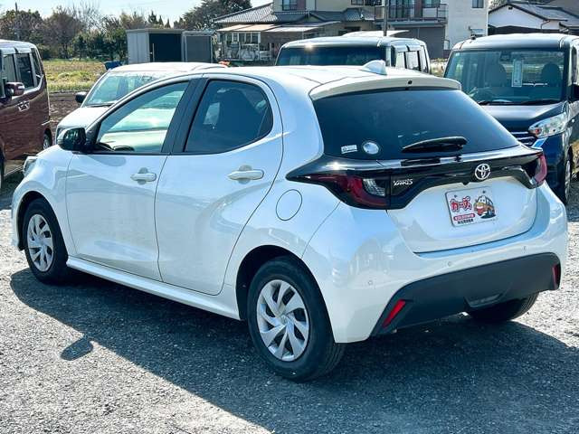 ���X�ł͌y�����Ԃ��畁�ʎԂ܂ŕ��L���I�[�����[�J�[�̎Ԏ�E�F�E�O���[�h��L�x�ɑ����Ă���܂��B