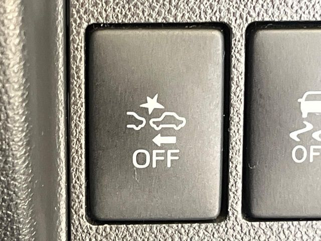 �y�X�}�[�g�A�V�X�g�z���s���ɑO���̎ԗ�����F�����A�Փ˂������Ȏ��͌x��ƃu���[�L�ŏՓˉ���Ɣ�Q�y�����A�V�X�g�B�����S�Ƀh���C�u�����y���݂��������܂��B