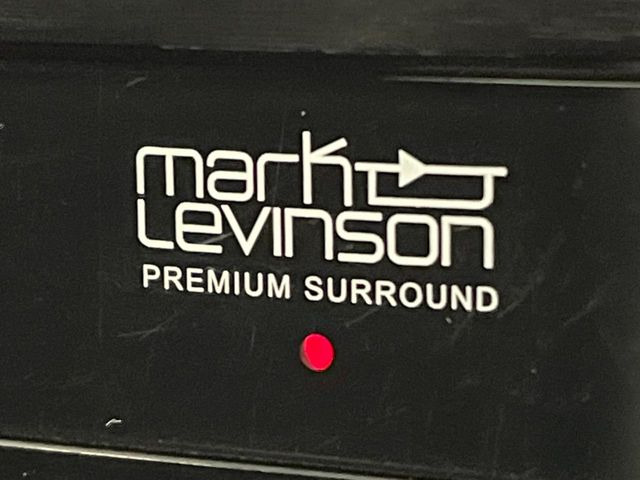 �y�}�[�N���r���\���T�E���h�V�X�e���z���x�ȃ`���[�j���O�\�͂����ڂ���Ă���A�������ȉ��y�����y���݂��������܂���