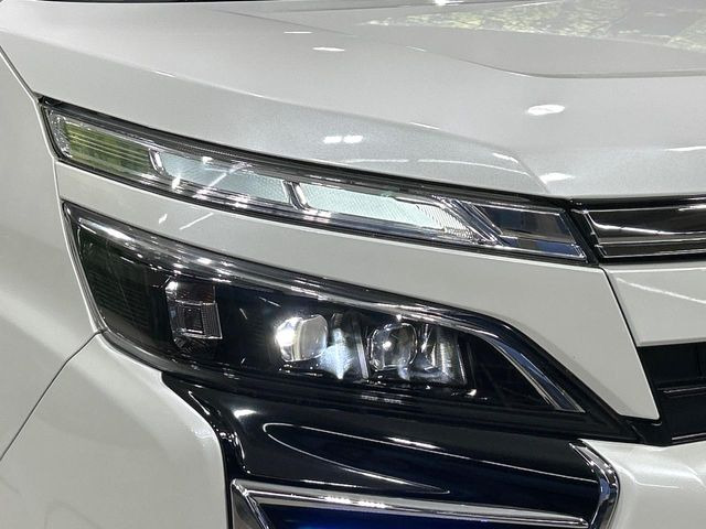 �yLED�w�b�h���C�g�z���V����ԑ��s�����ǍD�Ȏ��E���m�ۂ����S���ĉ^�]�ł��鍂�P�xLED�w�b�h���C�g�𑕔�!�_�����x�������A����d�͂��}�����Ă��܂��B