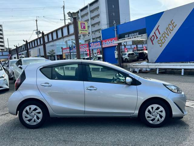 �O���[�v���݌ɐ�200��ȏ�!!�L�x�ȍ݌ɂ̒����炨�q�l�ɂ҂�����Ȉ�������Ă������܂�!!