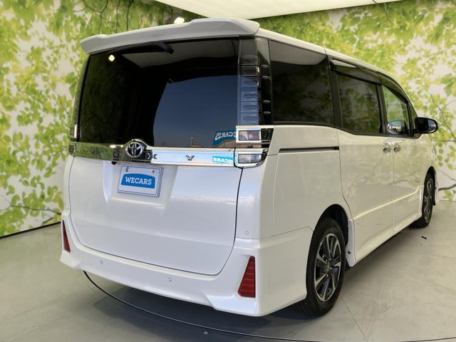 ヴォクシー2.0 ZS 煌II