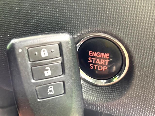 �y�X�}�[�g�L�[�z�J�o����|�P�b�g�ɓ��ꂽ�܂܂ł��h�A�̎{���E�������\�ȃX�}�[�g�L�[�𑕔��B�G���W���̃I���E�I�t�����J�M�����o���K�v����������Ƃ��Ă��֗��ł���