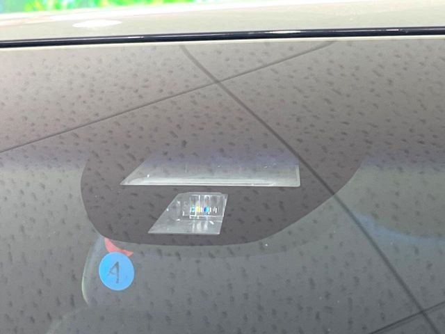 �y�V�e�B�u���[�L�A�N�e�B�u�V�X�e���z�ᑬ���s���ɑO���̎ԗ�����F�����A�Փ˂������Ȏ��͌x��ƃu���[�L�ŏՓˉ���Ɣ�Q�y�����A�V�X�g�B�����S�Ƀh���C�u�����y���݂��������܂��B