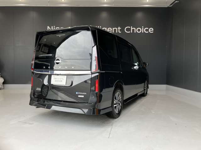 セレナ1.4 e-POWER ハイウェイスターV