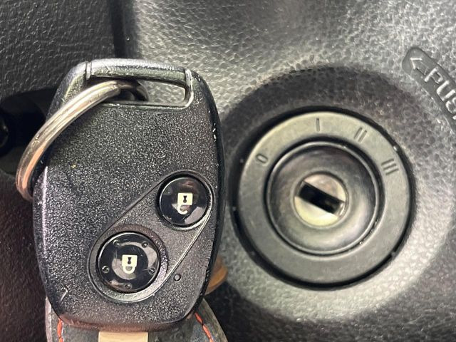 �y�L�[���X�z�������ꂽ�ꏊ����ł��{�^����Ńh�A�̊J���E�{�����ł���̂łƂ��Ă��֗�!�h�A�̌�������ɏ������邱�Ƃ�����܂����