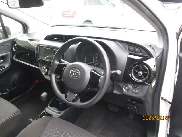 ヴィッツ1.0 F セーフティ エディションIII