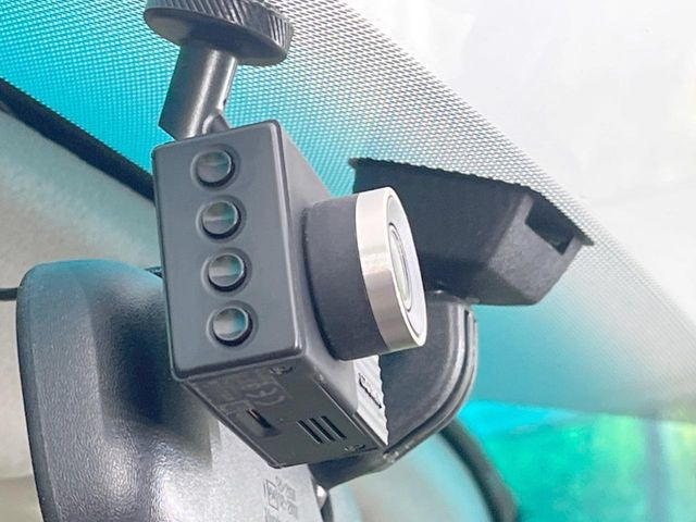 �y�h���C�u���R�[�_�[�z�h���C�u���R�[�_�[����!���s���͂������A������^�]�⎖�̂ɑ��������ہA�f���ŋL�^���A����̃��X�N�ɔ����܂��B���L�^�pSD�J�[�h�͂��q�l�����g�ł��������������K�v������܂��B