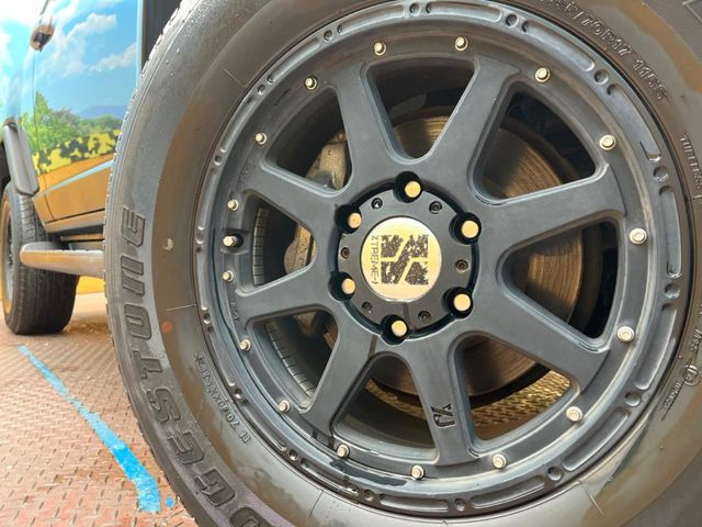 �y17�C���`�A���~�z�C�[���z�O�ςɃ}�b�`�����A���~�z�C�[���𑕒����Ă���܂��B�e��A���~�z�C�[����A�X�^�b�h���X�^�C�����戵�����Ă���܂��B���񂲑��k����������