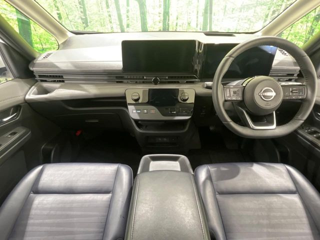 セレナ1.4 e-POWER ルキシオン