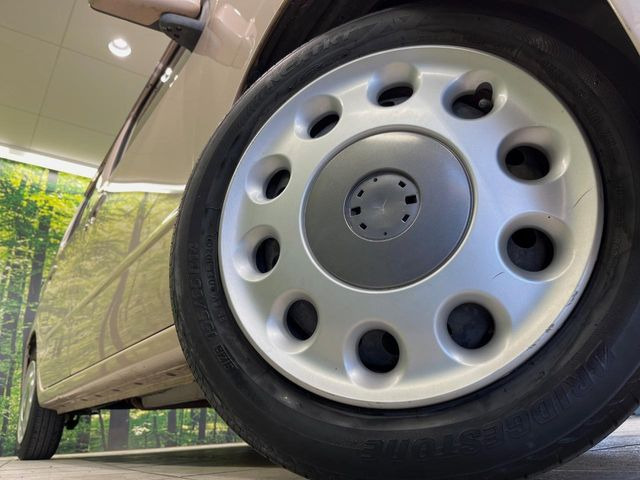 �O�ςɃ}�b�`���������A���~�z�C�[���𑕒����Ă���܂��B�e��ЊO�A���~�z�C�[����A�X�^�b�h���X�^�C�����戵�����Ă���܂��B���񂲑��k����������