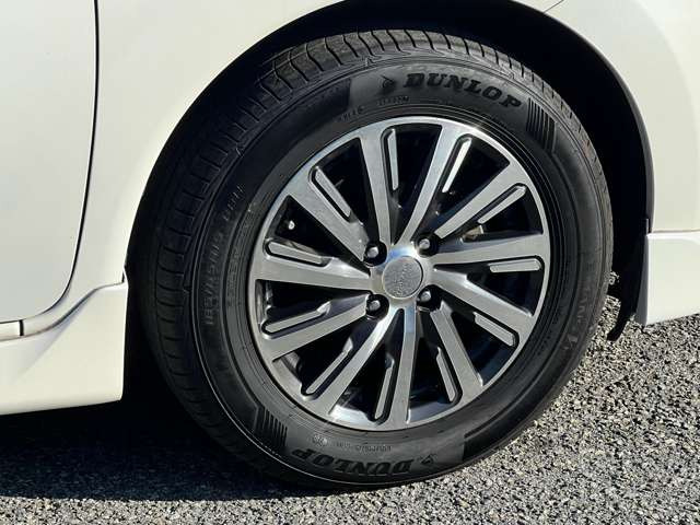 ���Ђ́A���q���܂̃j�[�Y�ɂ������o����悤�A�L�x�ȎԎ����葵���Ă���܂��B����芷���̍ۂ��A����A��낵�����肢�������܂��B