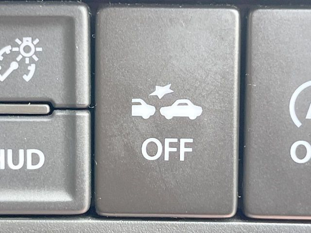 �y�X�Y�L �Z�[�t�e�B�T�|�[�g�z���s���ɑO���̎ԗ�����F�����A�Փ˂������Ȏ��͌x��ƃu���[�L�ŏՓˉ���Ɣ�Q�y�����A�V�X�g�B�����S�Ƀh���C�u�����y���݂��������܂��B