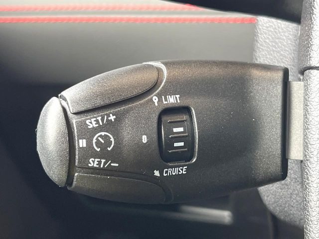 ���I�[�g�N���[�Y�R���g���[��:�������H�⎩���Ԑ�p���H���ɂāA�葬���q���\�ƂȂ�֗��ȋ@�\�ł��B�������ړ��̍ۂł����ɂ����֗��ɂ��g�����������܂���