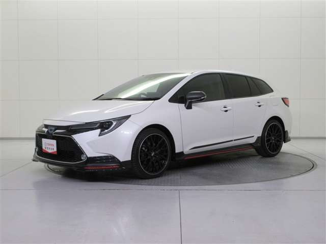 カローラツーリング1.8 ハイブリッド W×B