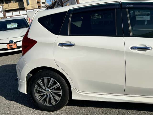 ���Ђ́A���q���܂̃j�[�Y�ɂ������o����悤�A�L�x�ȎԎ����葵���Ă���܂��B����芷���̍ۂ��A����A��낵�����肢�������܂��B