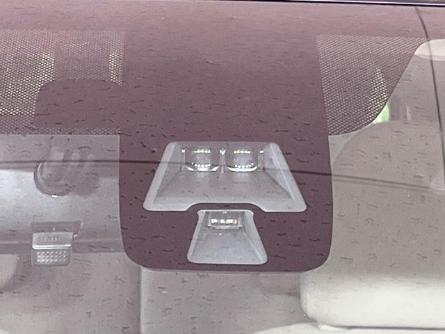 �y�O�He-Assist�z���s���ɑO���̎ԗ�����F�����A�Փ˂������Ȏ��͌x��ƃu���[�L�ŏՓˉ���Ɣ�Q�y�����A�V�X�g�B�����S�Ƀh���C�u�����y���݂��������܂��B