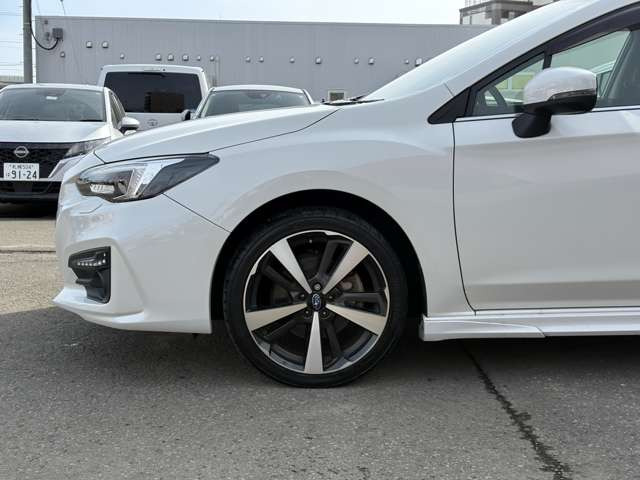 インプレッサスポーツ2.0 i-S アイサイト 4WD