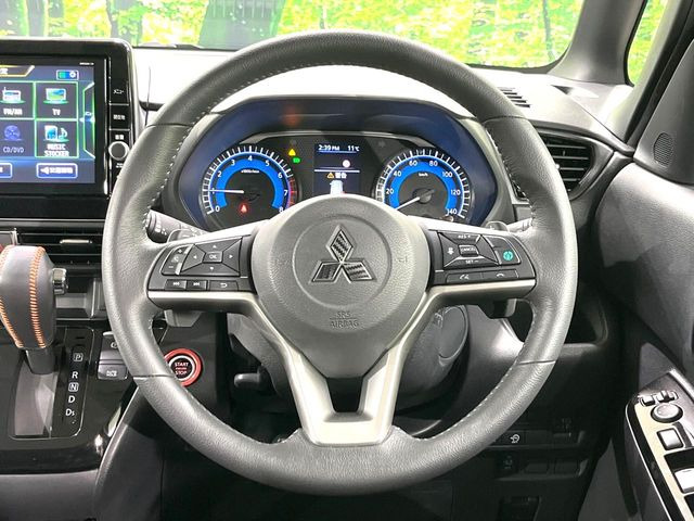 �y�����v�����X�e�A�����O�z�㎿�Ȋv���g�p���邱�ƂŁA��ɂ����������݂ƂĂ��^�]���₷���n���h���ł���