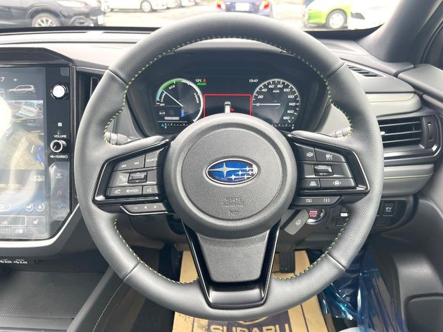 �y�����v�����X�e�A�����O�z�㎿�Ȋv���g�p���邱�ƂŁA��ɂ����������݂ƂĂ��^�]���₷���n���h���ł���