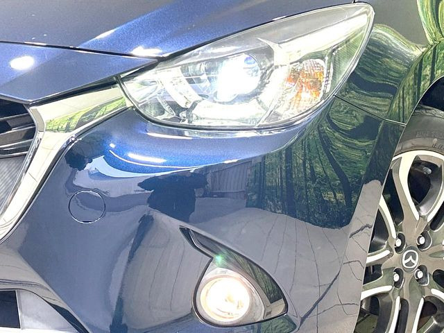 �yLED�w�b�h���C�g�z���V����ԑ��s�����ǍD�Ȏ��E���m�ۂ����S���ĉ^�]�ł��鍂�P�xLED�w�b�h���C�g�𑕔�!�_�����x�������A����d�͂��}�����Ă��܂��B