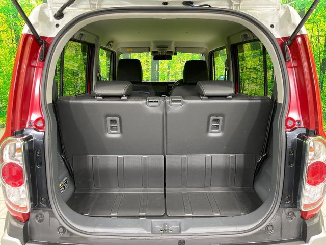 ���i�̂���������ʋ΁A���}���ɏ\���ȉ׎��X�y�[�X���m�ۂ��Ă���܂��B�Z�J���h�V�[�g��|���ƁA�傫�ȉו��̐ύڂ��\�ł���