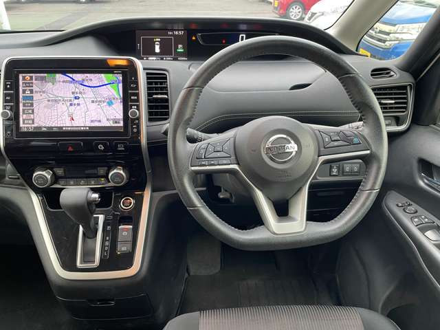 セレナ2.0 ハイウェイスター Vセレクション