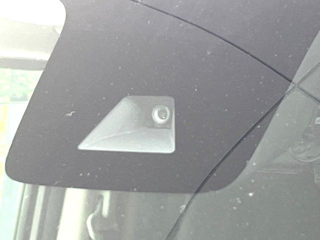 �y�O�He-Assist�z���s���ɑO���̎ԗ�����F�����A�Փ˂������Ȏ��͌x��ƃu���[�L�ŏՓˉ���Ɣ�Q�y�����A�V�X�g�B�����S�Ƀh���C�u�����y���݂��������܂��B