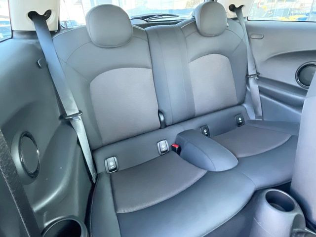 ���㕔���Ȃ��C�ɂȂ�悤�ȃL�Y�E�����ւ��蓙�A�傫�ȃ_���[�W�͂Ȃ��A�ǍD�ȏ�Ԃł��B