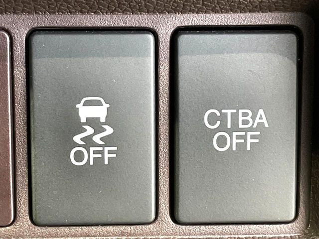 �y�V�e�B�u���[�L�A�N�e�B�u�V�X�e���z�ᑬ���s���ɑO���̎ԗ�����F�����A�Փ˂������Ȏ��͌x��ƃu���[�L�ŏՓˉ���Ɣ�Q�y�����A�V�X�g�B�����S�Ƀh���C�u�����y���݂��������܂��B