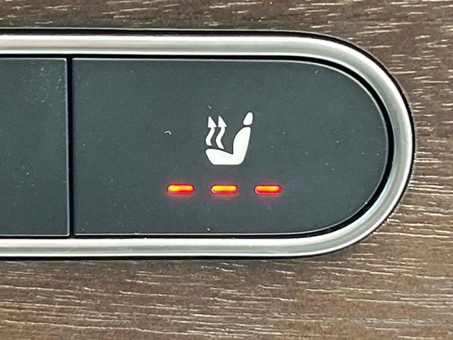 ���t�����g�V�[�g�q�[�e�B���O:�^�]�ȁE����ȋ��ɎO�i�K�Œ��߂��\�ȃV�[�g�q�[�^�[�𑕔����Ă���܂��B�G�߂��킸���K�ɂ��g�p���������܂��B