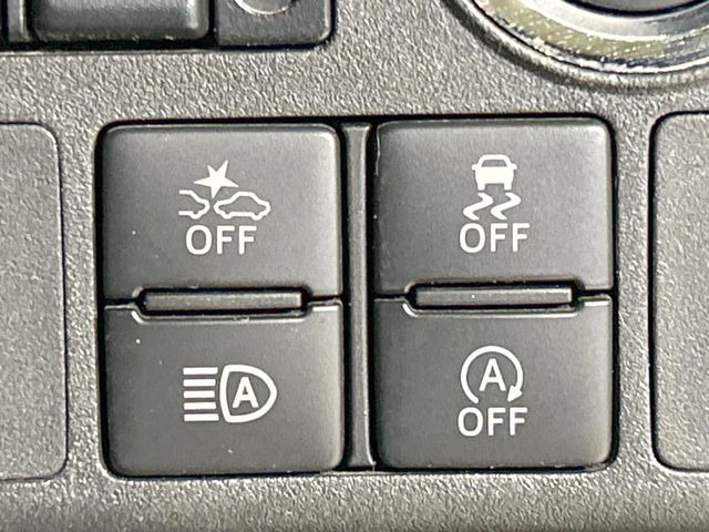 �y�X�}�[�g�A�V�X�g�z���s���ɑO���̎ԗ�����F�����A�Փ˂������Ȏ��͌x��ƃu���[�L�ŏՓˉ���Ɣ�Q�y�����A�V�X�g�B�����S�Ƀh���C�u�����y���݂��������܂��B