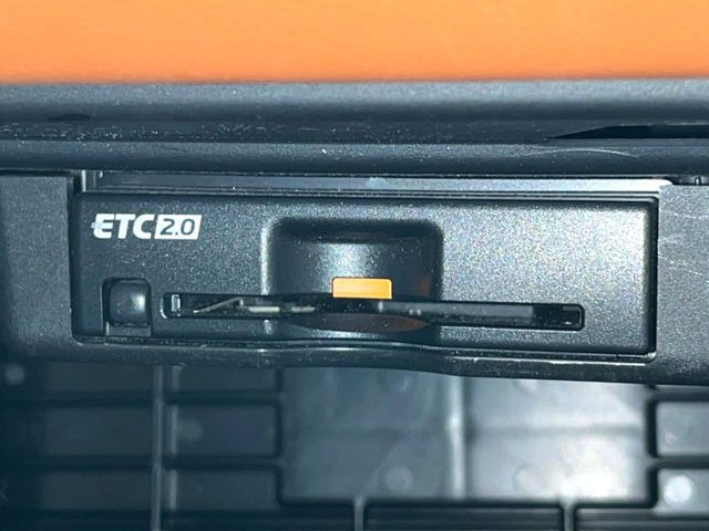 【ETC】高速道路の料金所をストレスなく通過!話題のスポットやサービスエリアに多い「スマートIC」利用時は必須のアイテムです。当店でセットアップを実施、ご納車当日からすぐにご利用いただけます!