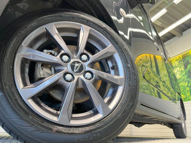 �y����14�C���`�A���~�z�C�[���z�O�ςɃ}�b�`���������A���~�z�C�[���𑕒����Ă���܂��B�e��ЊO�A���~�z�C�[����A�X�^�b�h���X�^�C�����戵�����Ă���܂��B���񂲑��k����������