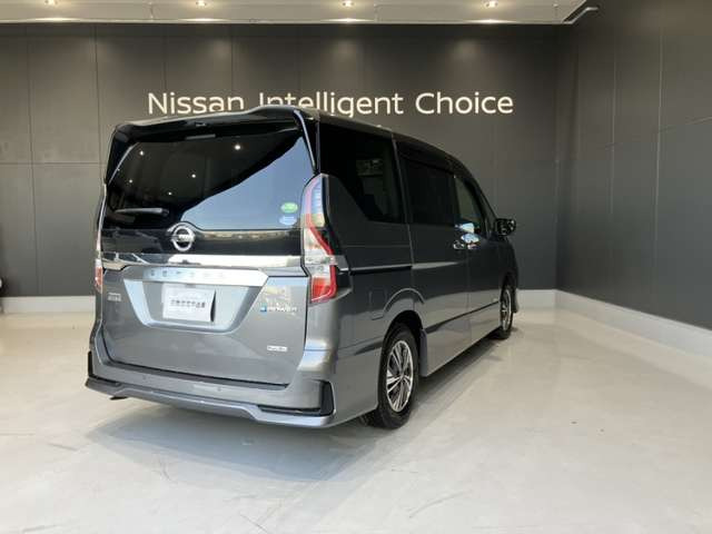 セレナ1.2 e-POWER ハイウェイスターV