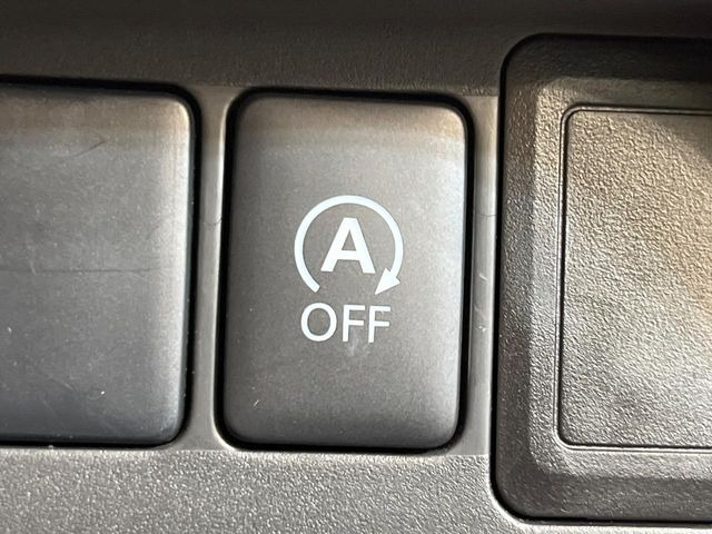 �y�A�C�h�����O�X�g�b�v�z�ԐM����a�؂Œ�Ԃ����ۂɃG���W�����~���A���ʂȔR���̏����}���܂��B�R��������ی�ɂȂ���@�\��G���W���̓u���[�L�𗣂��΍Ďn�����܂��B