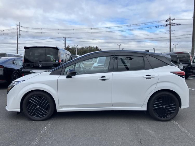 ノートオーラ1.2 G 90周年記念車