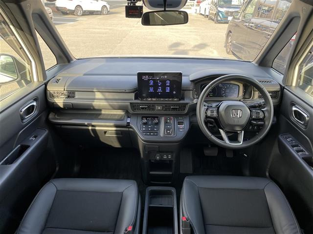 ステップワゴン2.0 e:HEV スパーダ