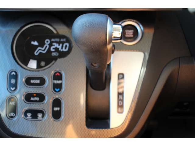 �I�[�g�G�A�R��