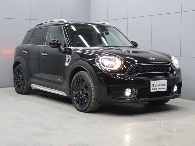 ミニクロスオーバークーパー S E オール4 4WD