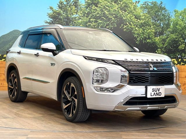 高透明度のガラス皮膜で撥水はもちろん、上質なツヤ・光沢を実現。紫外線や酸性雨から大切な愛車を保護し、色あせ・劣化を防止。「弾スプラッシュコート」、「弾プリミッサコート」からお選びいただけます。