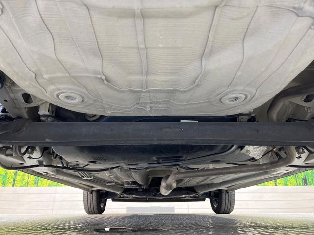 ��D�]�𒸂��Ă���܂��{�f�B�̒e�X�v���b�V���R�[�g���D�]��t���B�ʏ�̃K���X�R�[�g�ƈقȂ�A�ϋv�N��6�N�̖��@���K���X�R�[�e�B���O���A�{�f�B���L���C�ȏ�Ԃɕۂ��Ă���܂��B