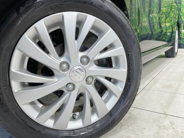 �y����14�C���`�A���~�z�C�[���z�O�ςɃ}�b�`���������A���~�z�C�[���𑕒����Ă���܂��B�e��ЊO�A���~�z�C�[����A�X�^�b�h���X�^�C�����戵�����Ă���܂��B���񂲑��k����������