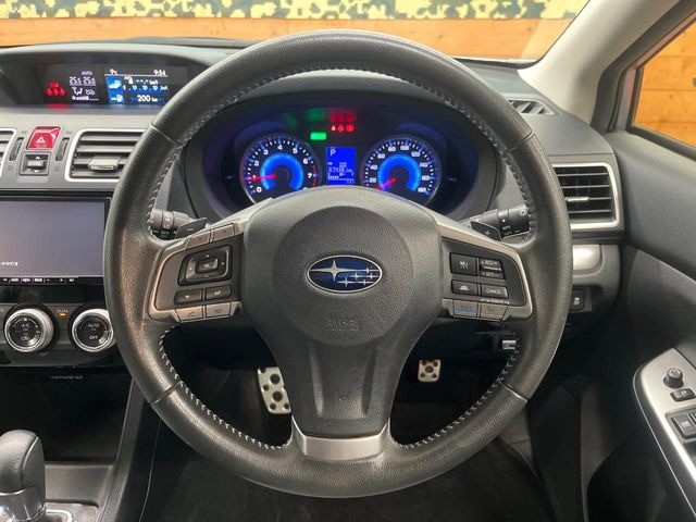 �y�����v�����X�e�A�����O�z�㎿�Ȋv���g�p���邱�ƂŁA��ɂ����������݂ƂĂ��^�]���₷���n���h���ł���